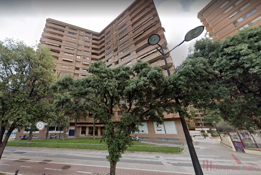 Til salg fra kontor i Valencia