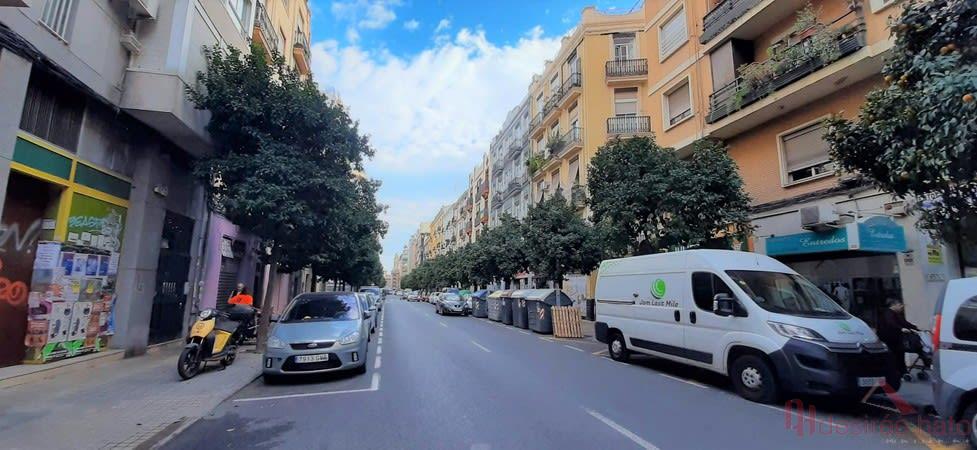 Venta de local comercial en Valencia