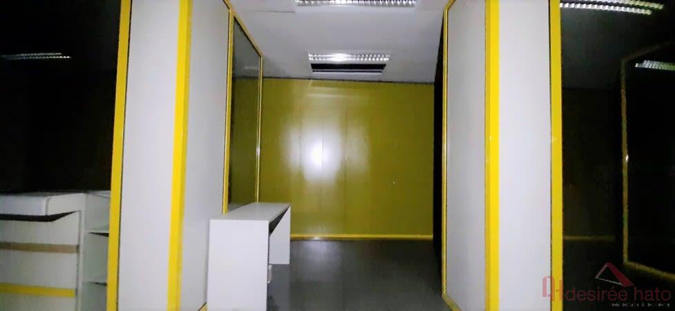 For sale of commercial in Valencia
