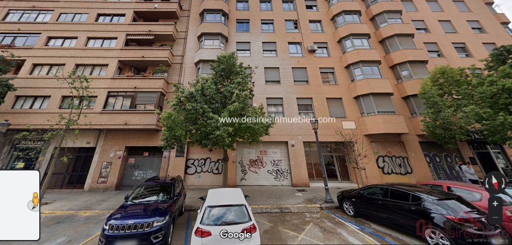For sale of commercial in Valencia