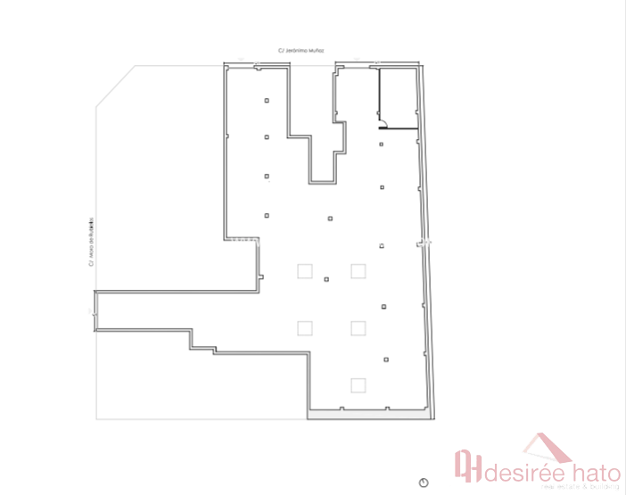 For sale of commercial in Valencia
