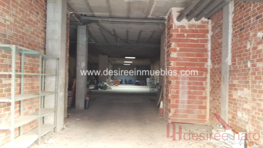 For sale of commercial in Valencia