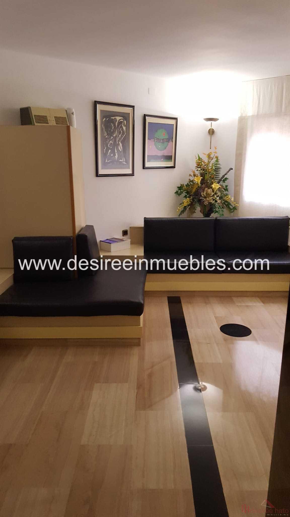 For rent of office in Valencia