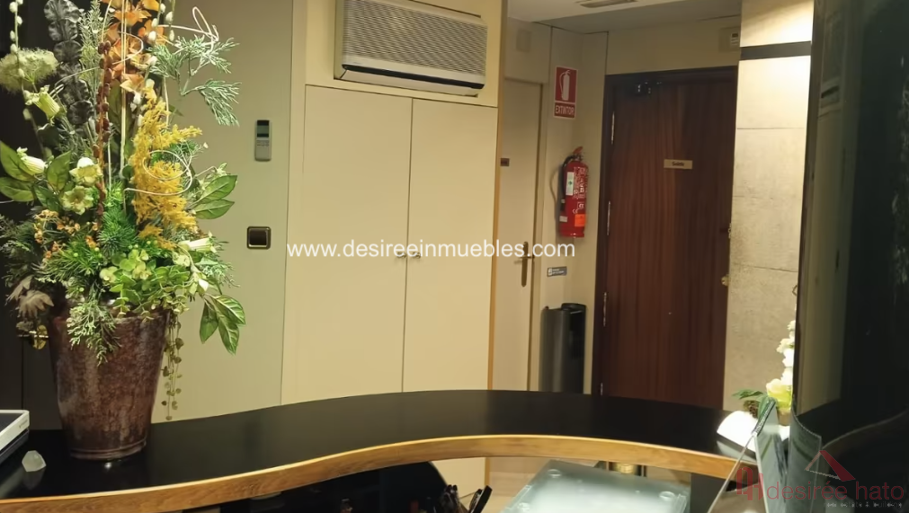 For rent of office in Valencia