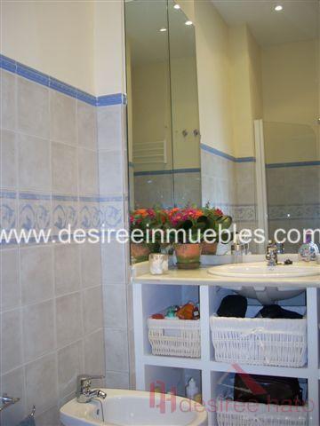 For sale of flat in Valencia
