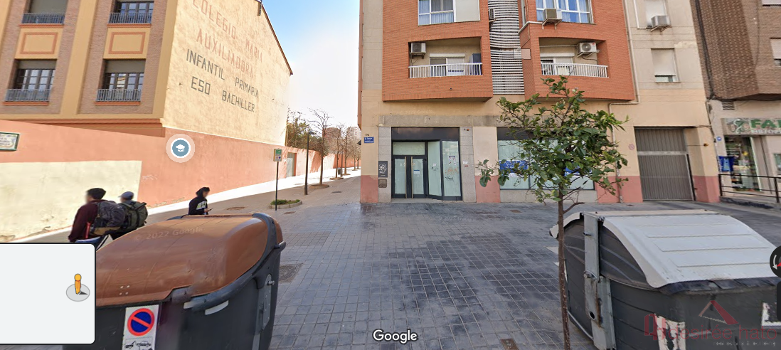 Venda de local comercial a Valencia