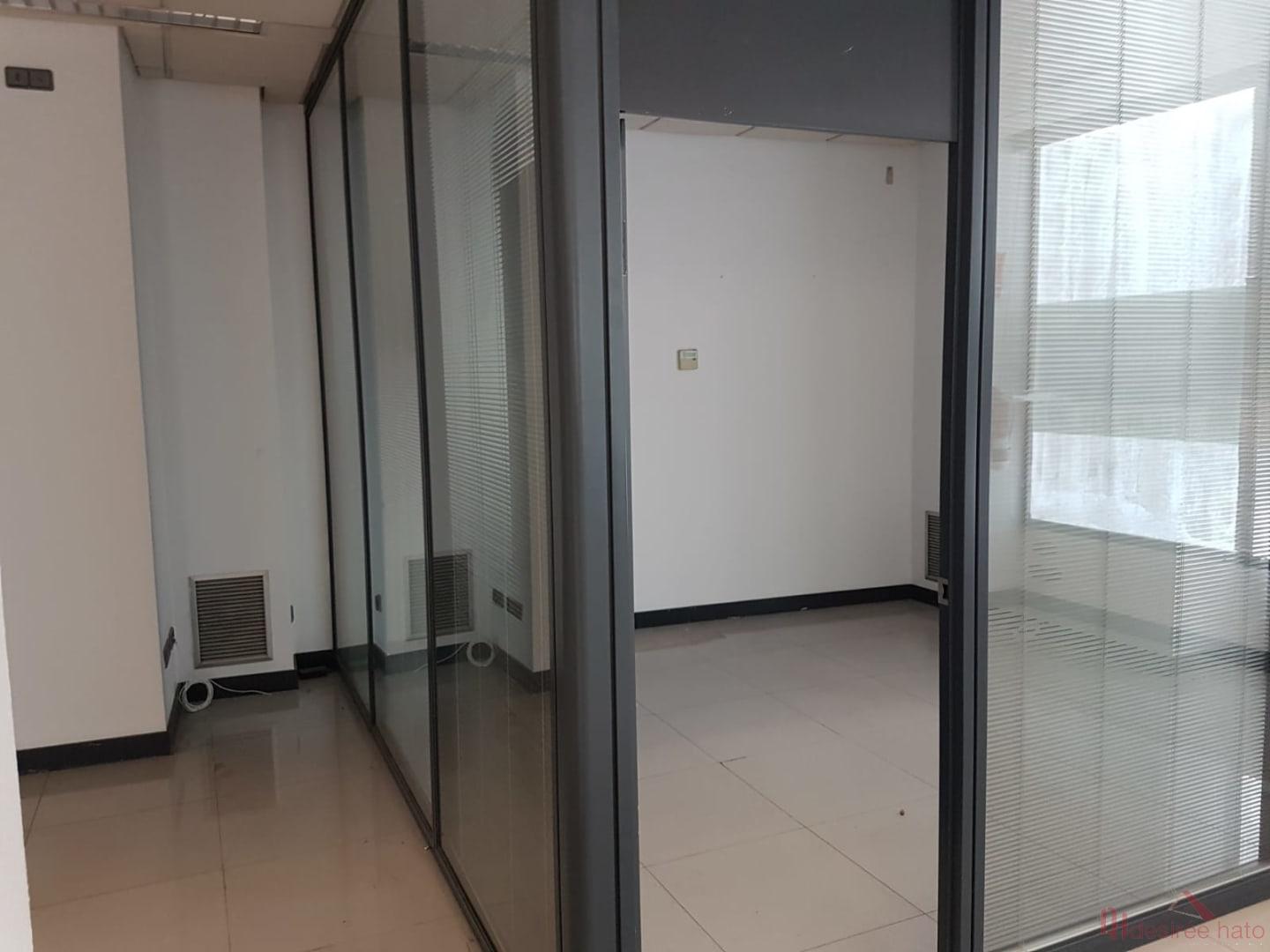 Venda de local comercial a Valencia