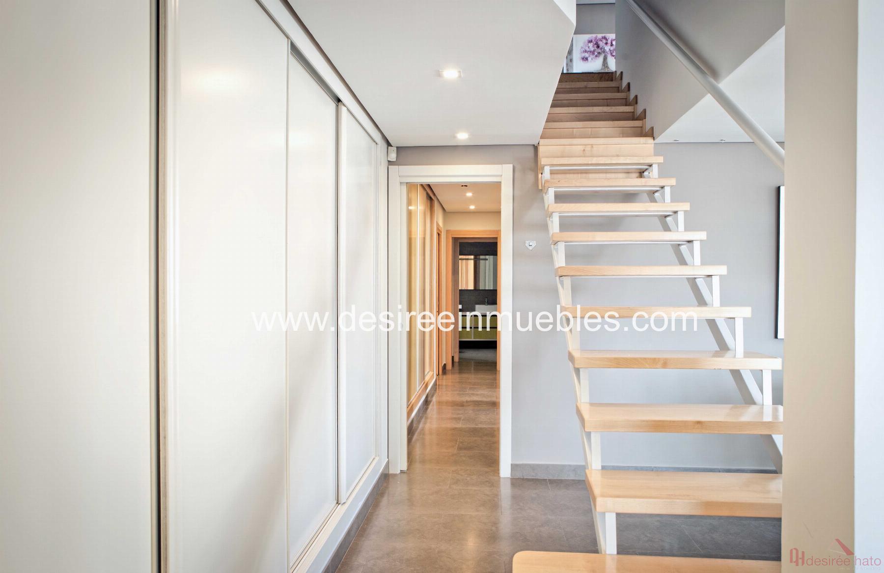 For rent of penthouse in Valencia