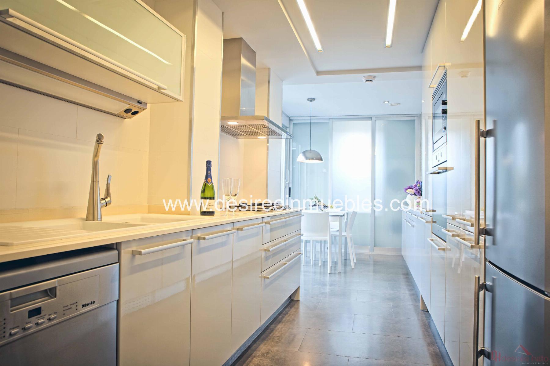 For rent of penthouse in Valencia