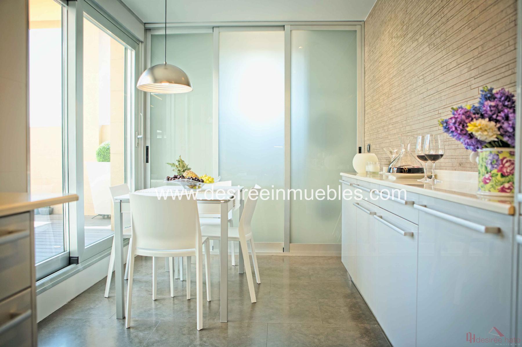 For rent of penthouse in Valencia