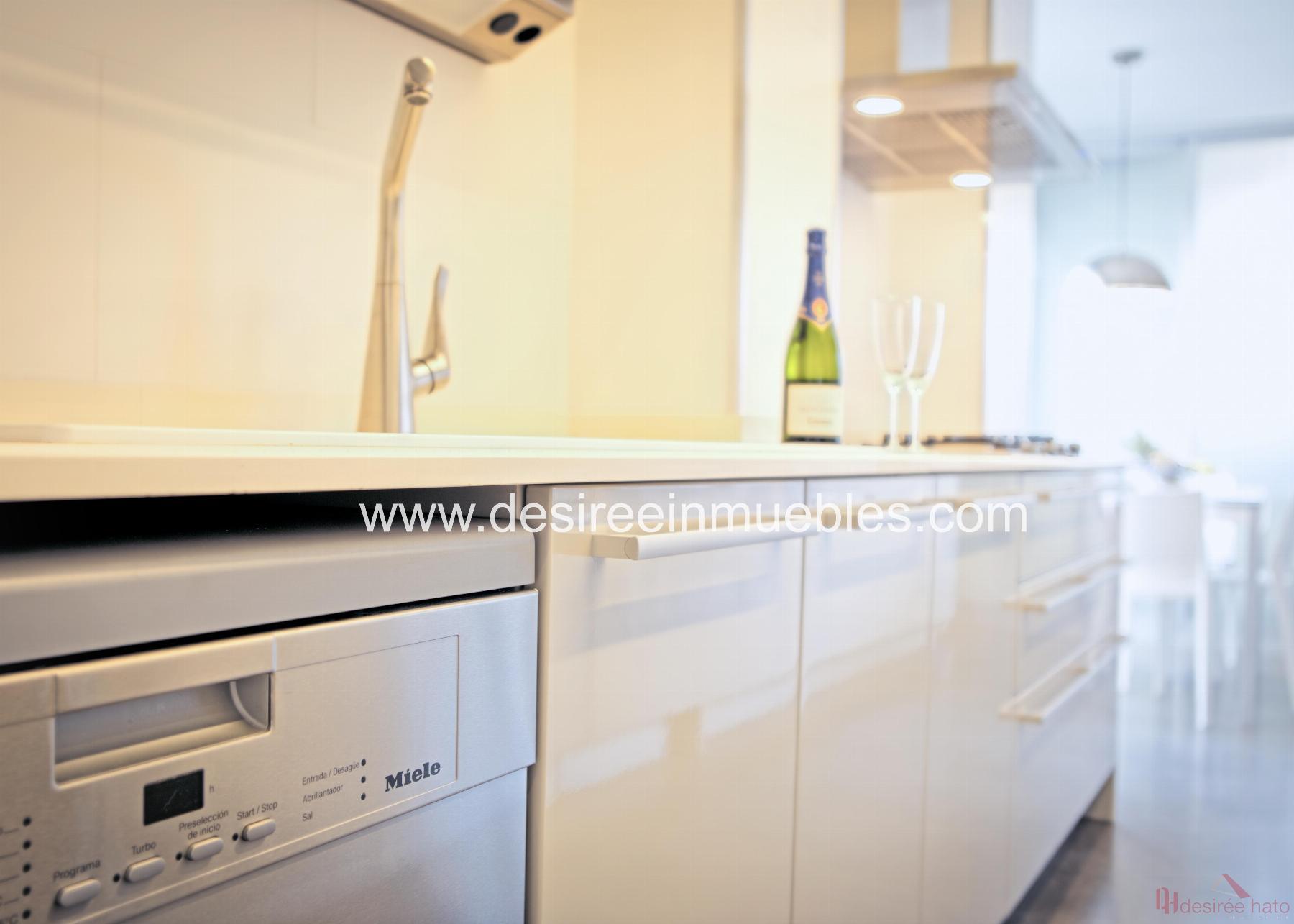 For rent of penthouse in Valencia