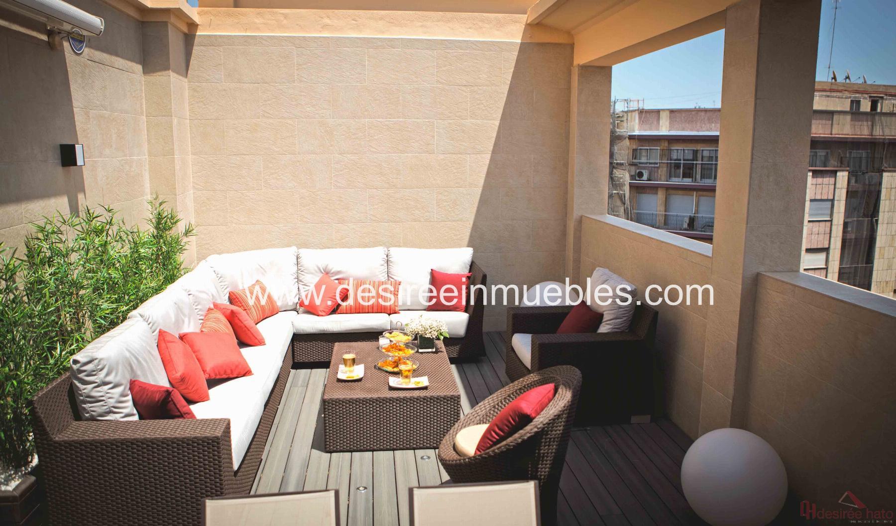 For rent of penthouse in Valencia