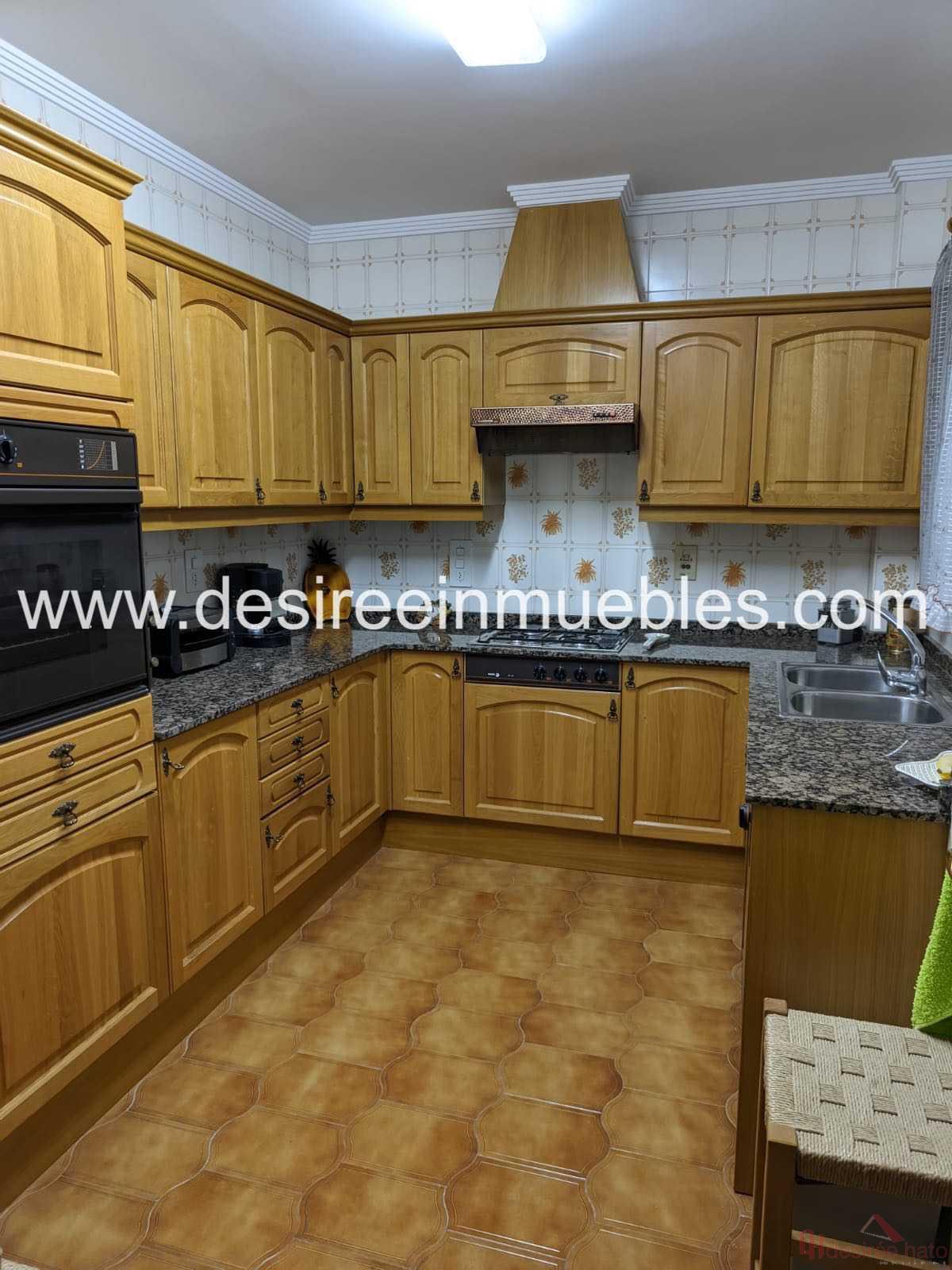 For sale of flat in Valencia