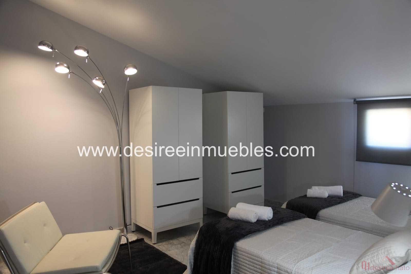 For rent of penthouse in Valencia