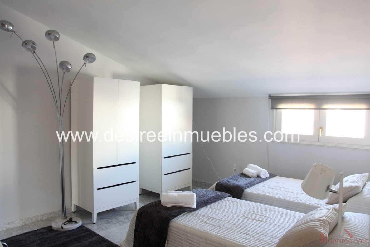 For rent of penthouse in Valencia