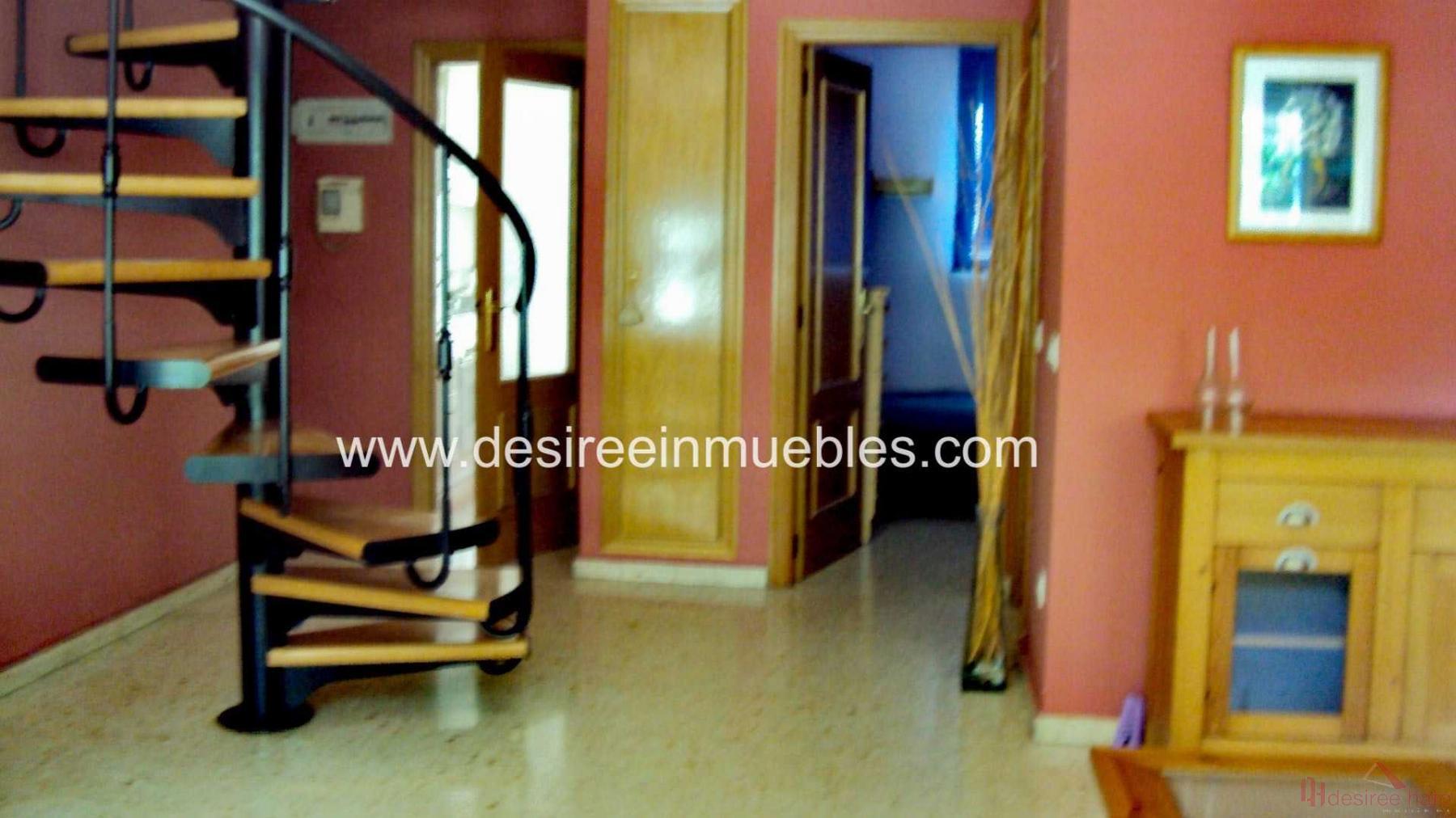 For sale of duplex in Valencia