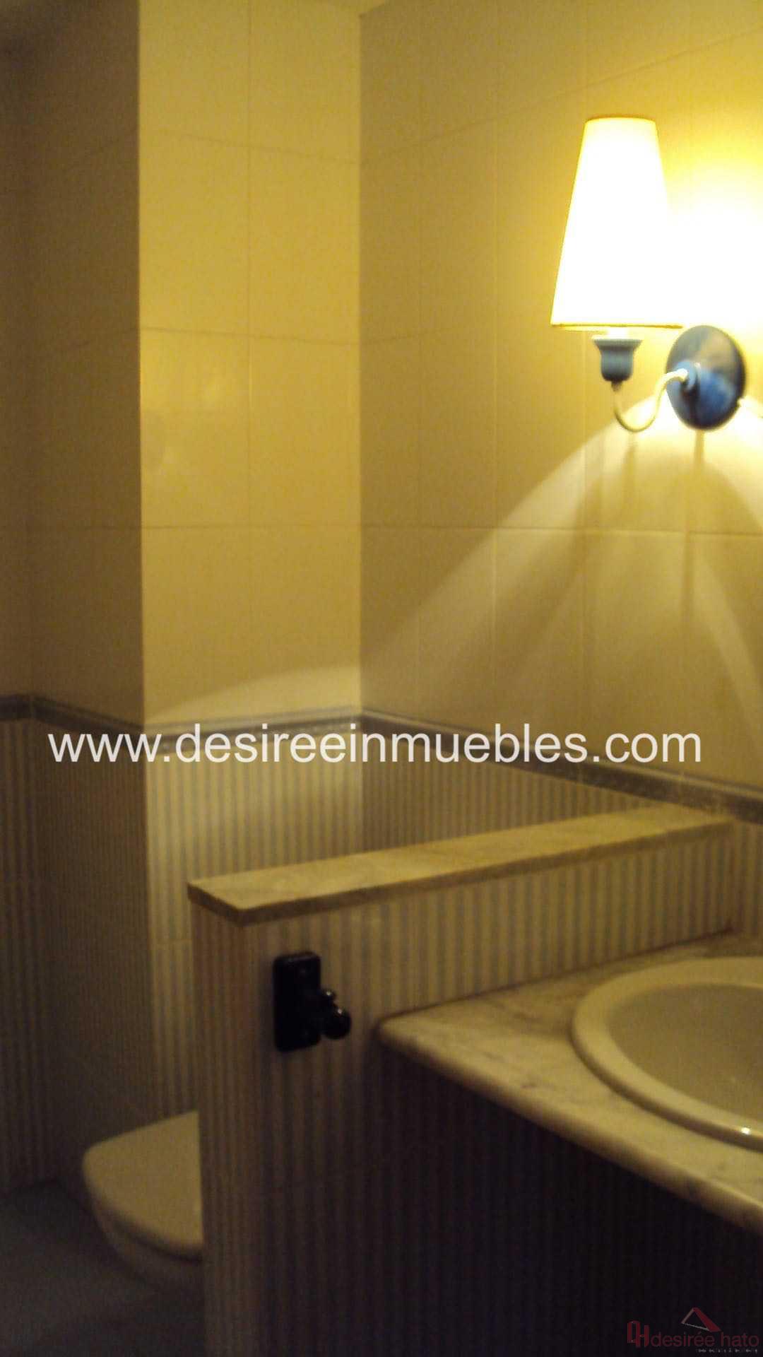 For sale of duplex in Valencia