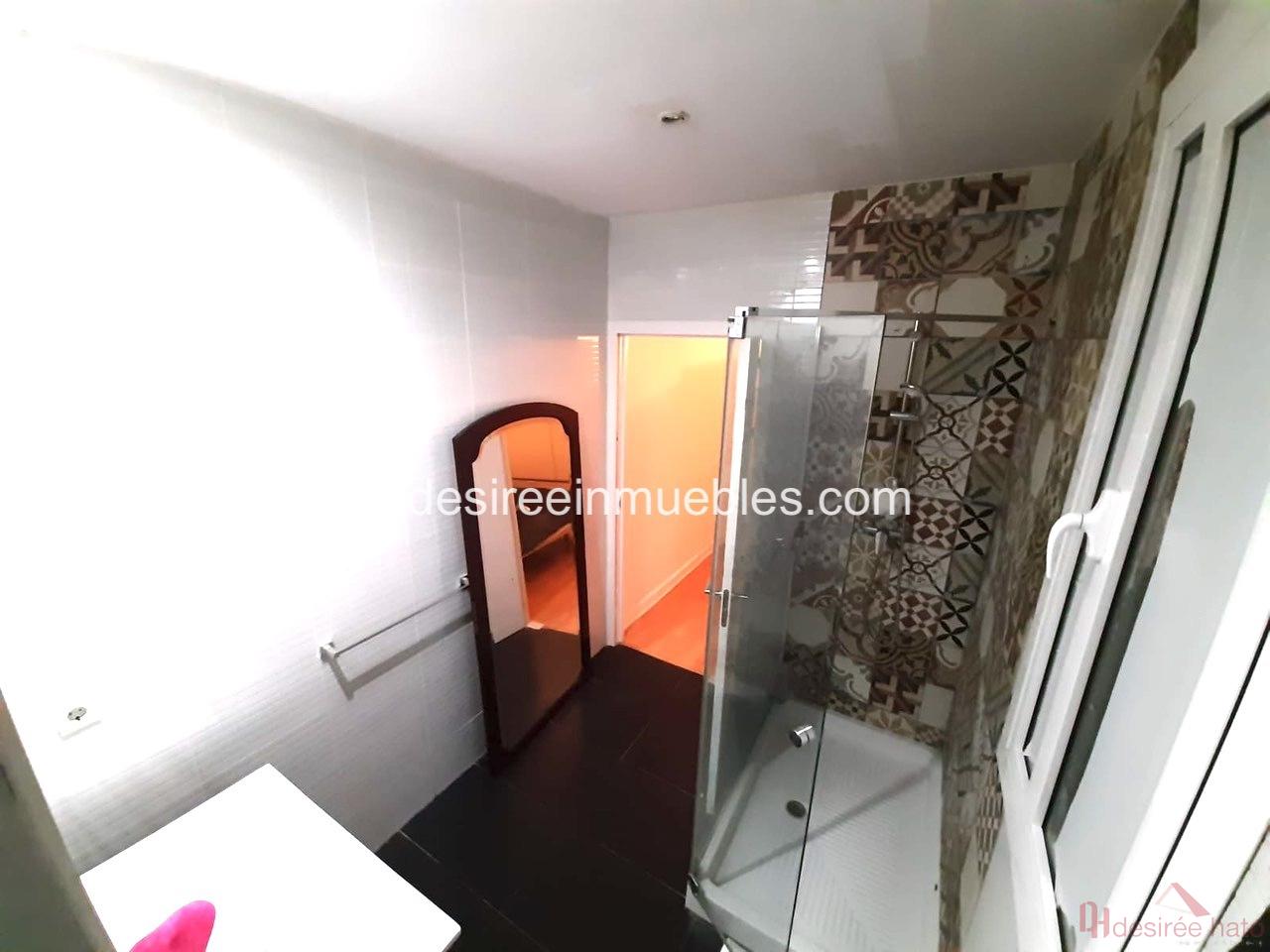 For sale of flat in Valencia
