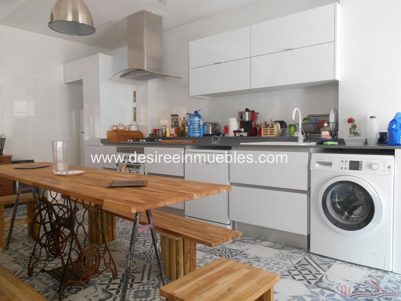 For sale of flat in Valencia