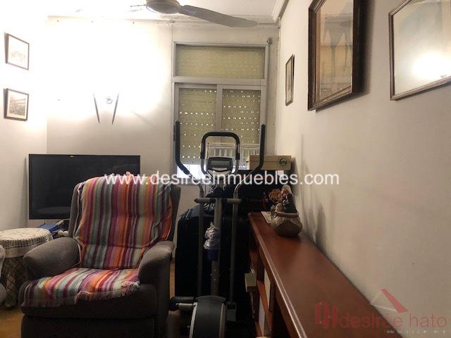 For sale of flat in Valencia