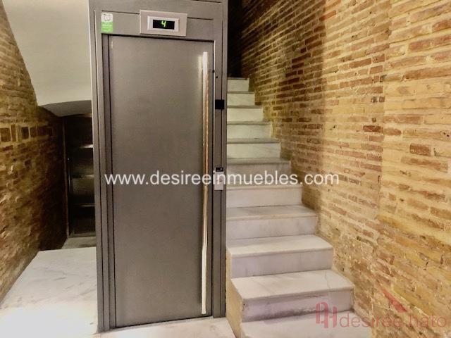 For sale of flat in Valencia