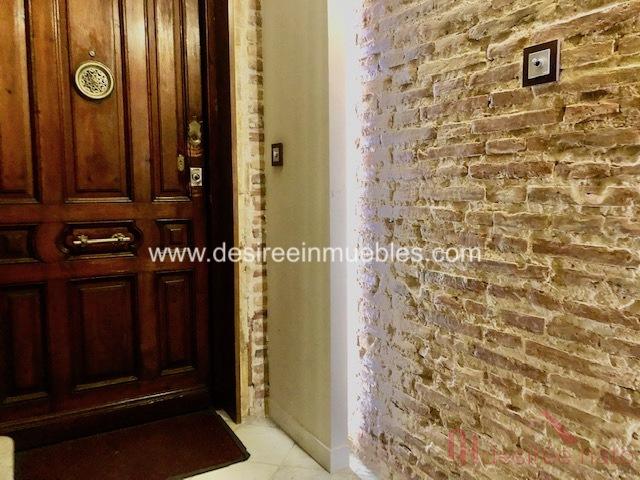 For sale of flat in Valencia