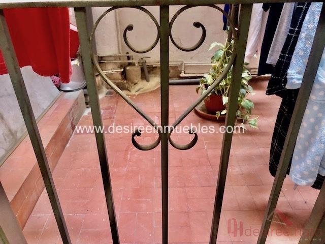 For sale of flat in Valencia