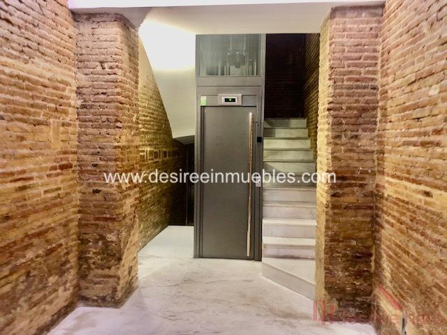 For sale of office in Valencia