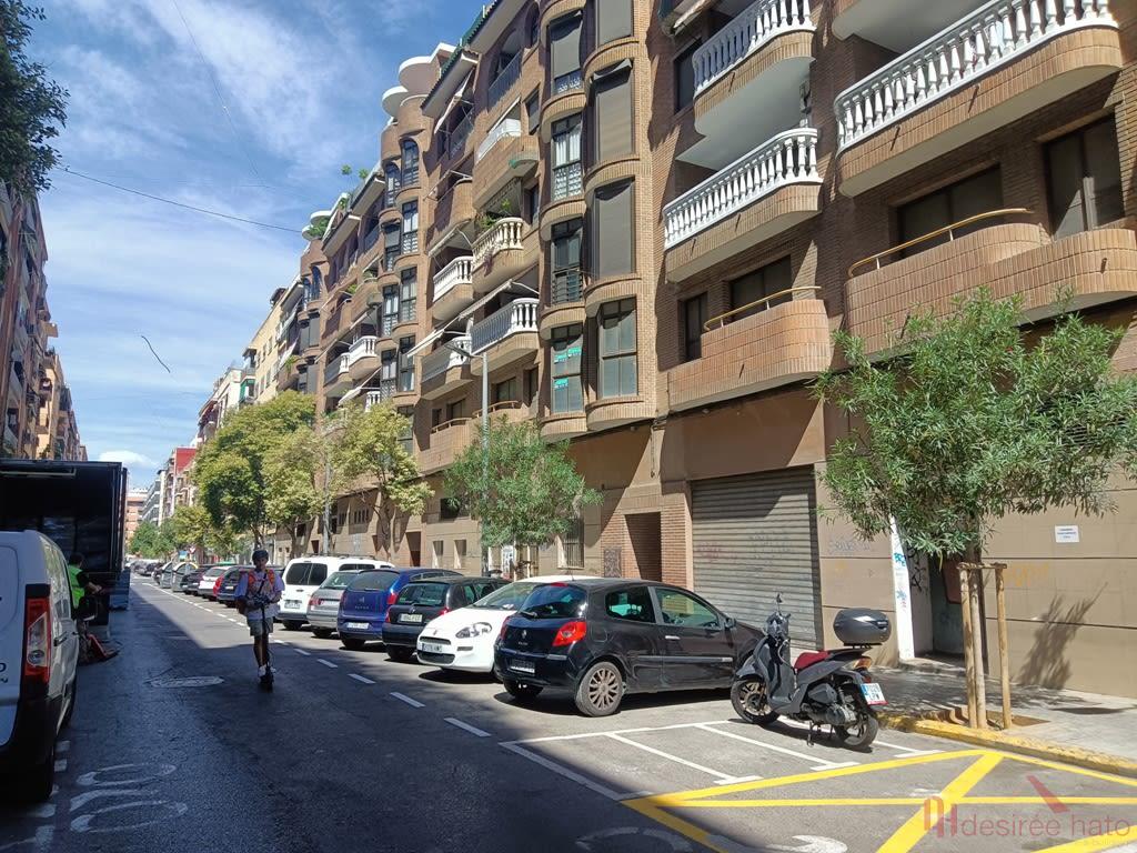 Продажа от

 Офисное помещение

 на Valencia