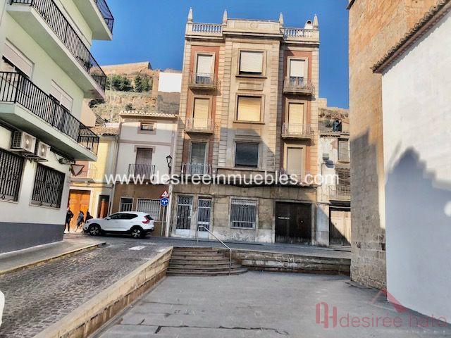 For sale of building in Sagunto Sagunt