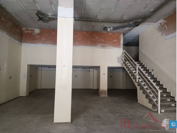 For sale of commercial in Valencia