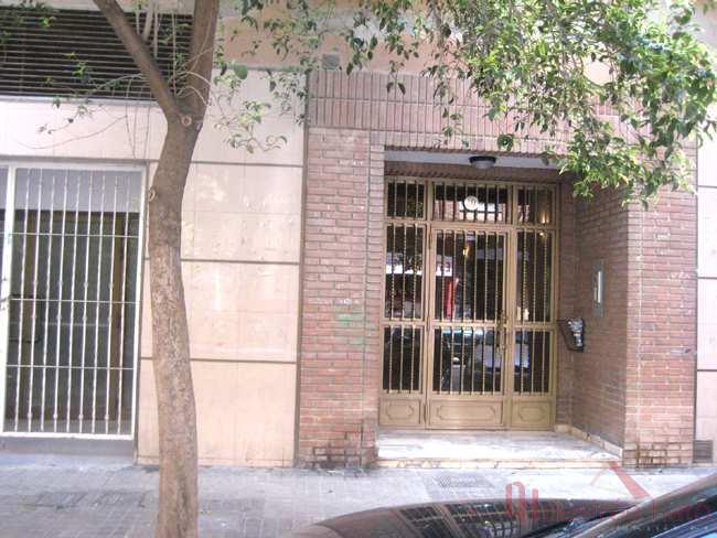 For sale of commercial in Valencia