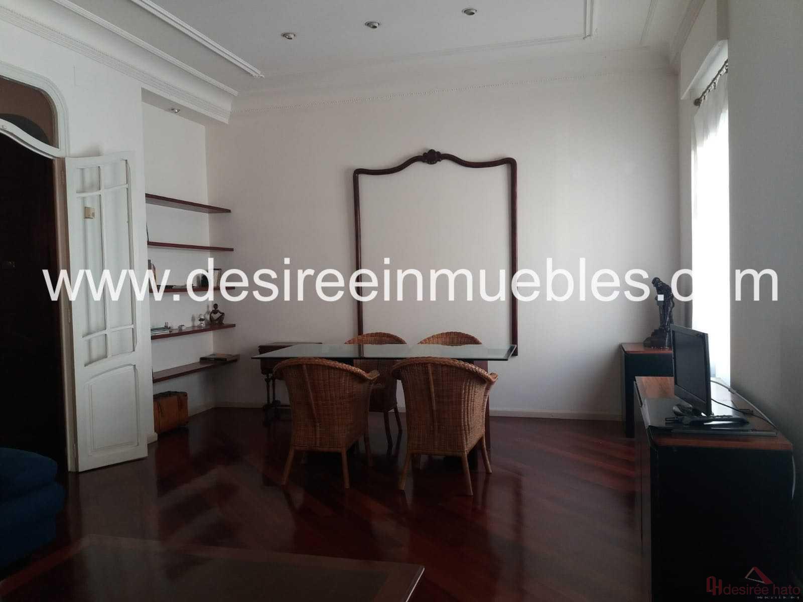 For sale of flat in Valencia