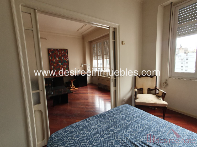 For sale of flat in Valencia