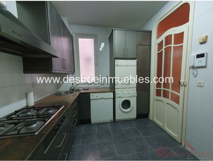For sale of flat in Valencia