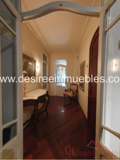 For sale of flat in Valencia