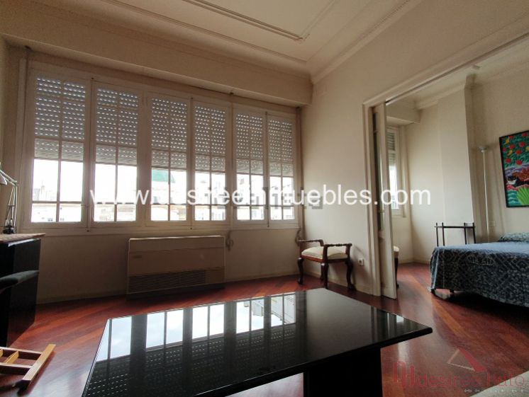 For sale of flat in Valencia