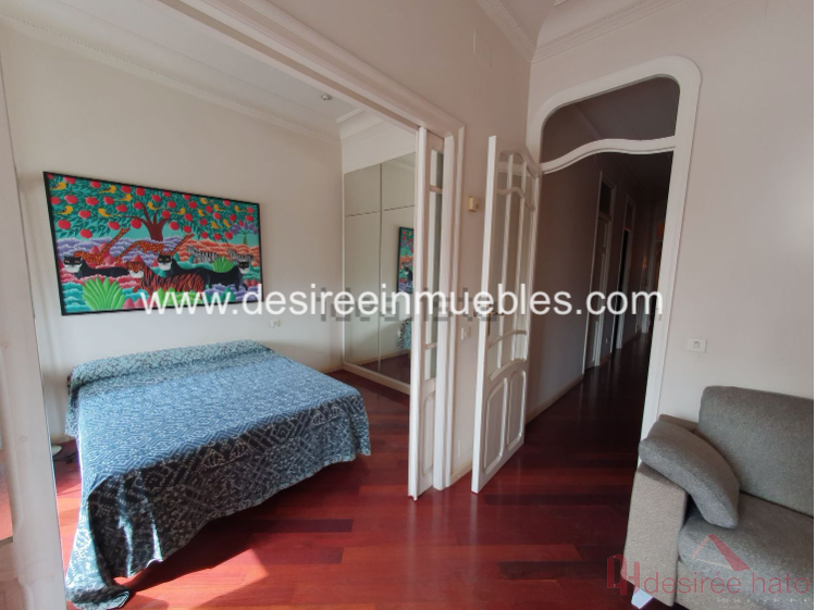 For sale of flat in Valencia
