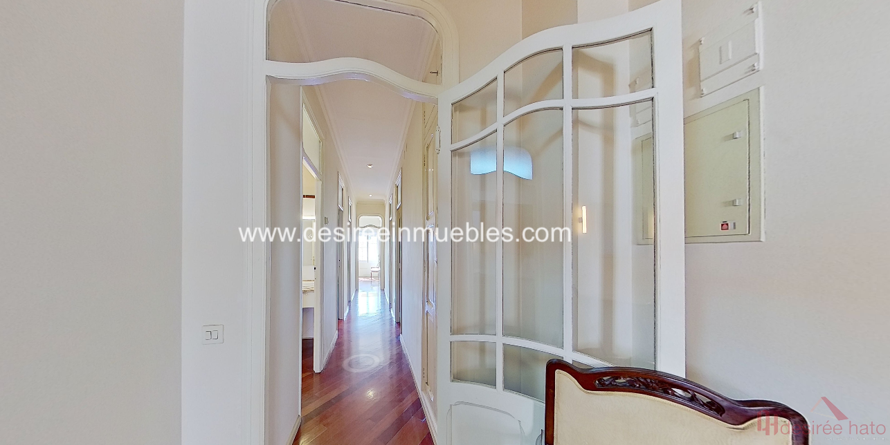 For sale of flat in Valencia