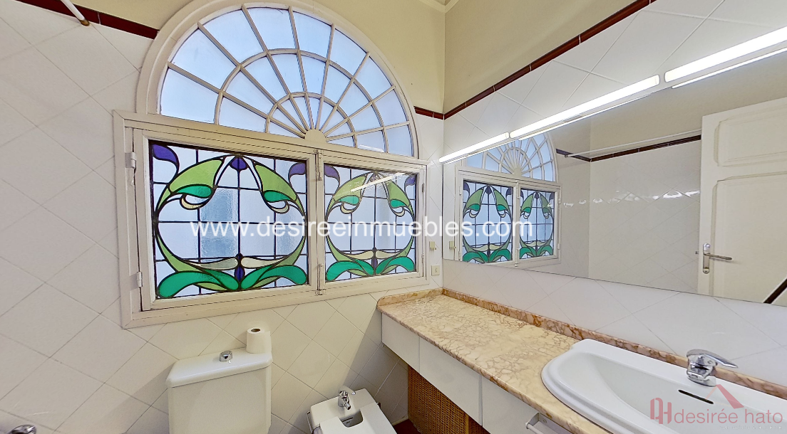 For sale of flat in Valencia