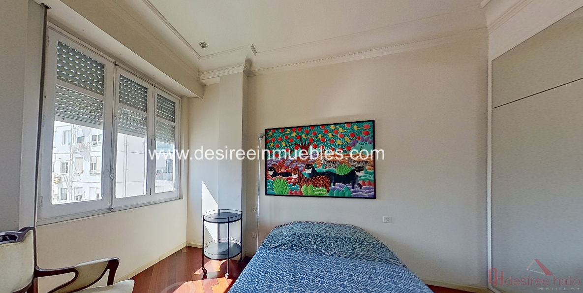 For sale of flat in Valencia