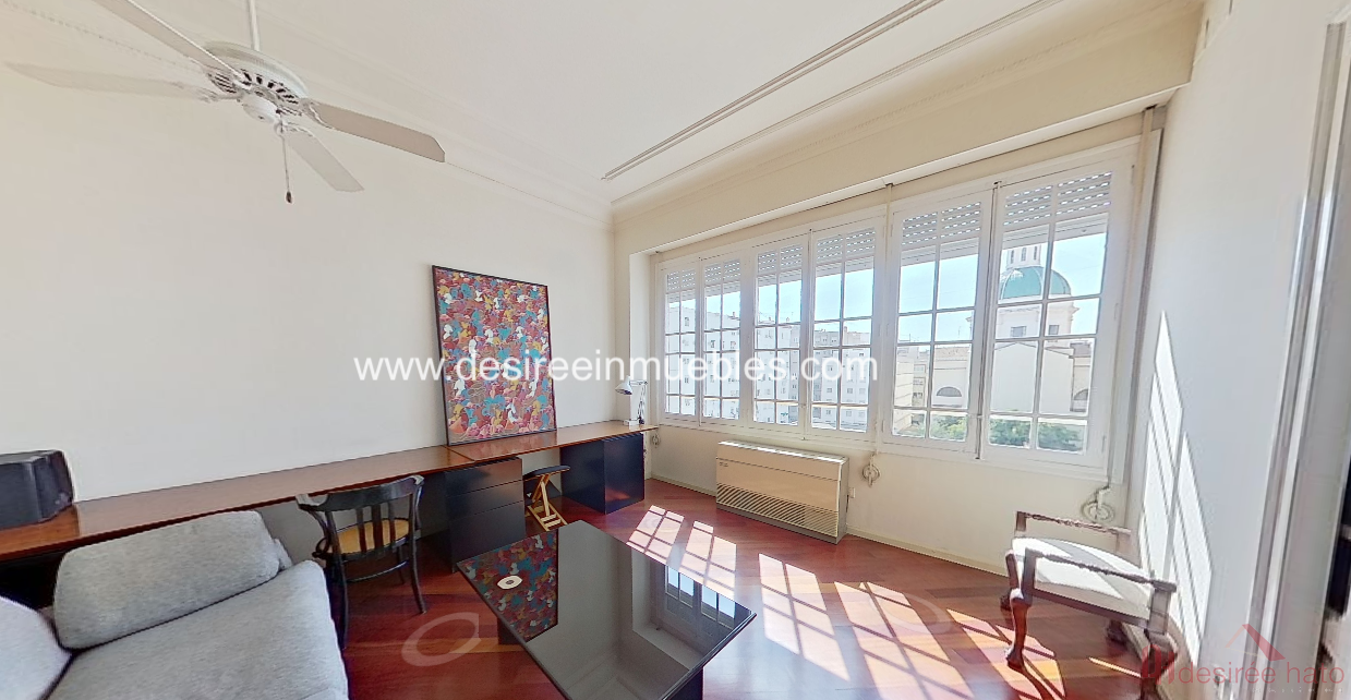 For sale of flat in Valencia