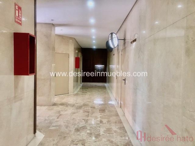 For sale of flat in Valencia