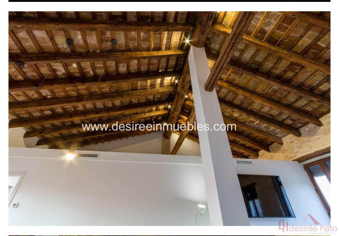 For sale of house in Valencia