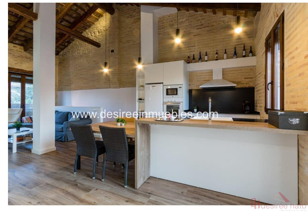 For sale of house in Valencia
