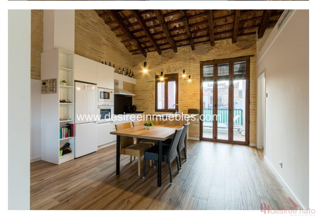 For sale of house in Valencia