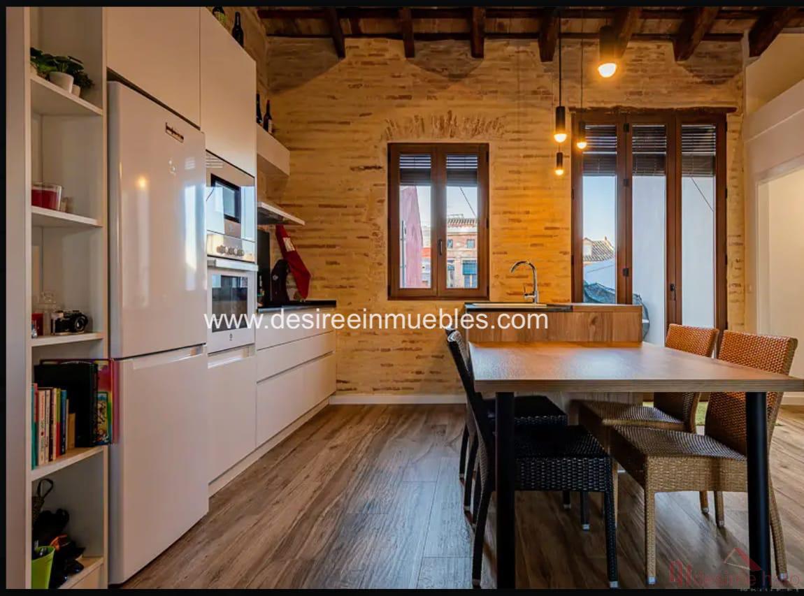 For sale of house in Valencia