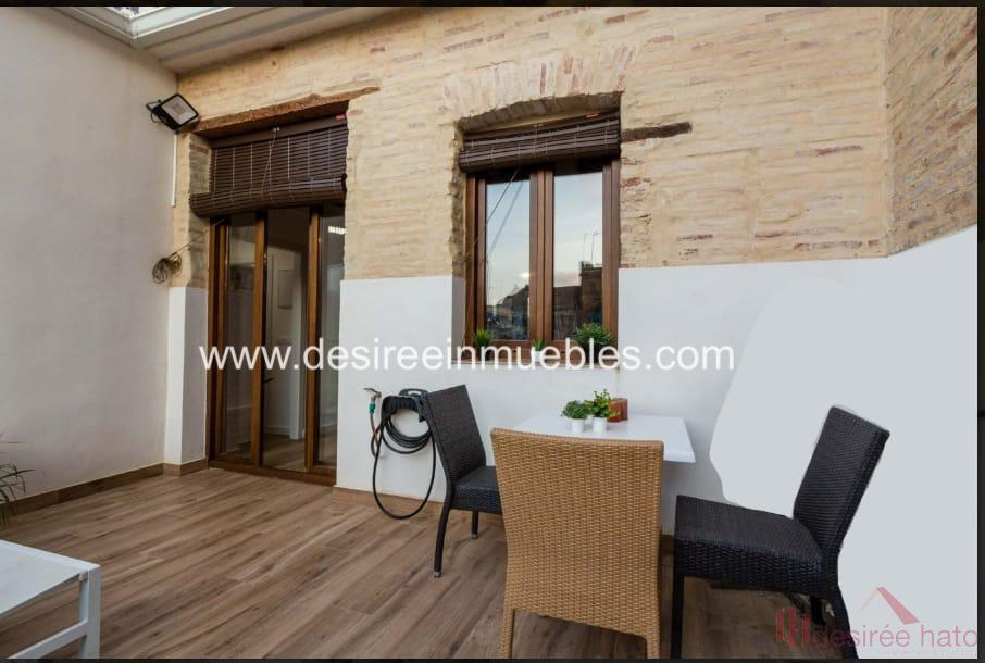 For sale of house in Valencia