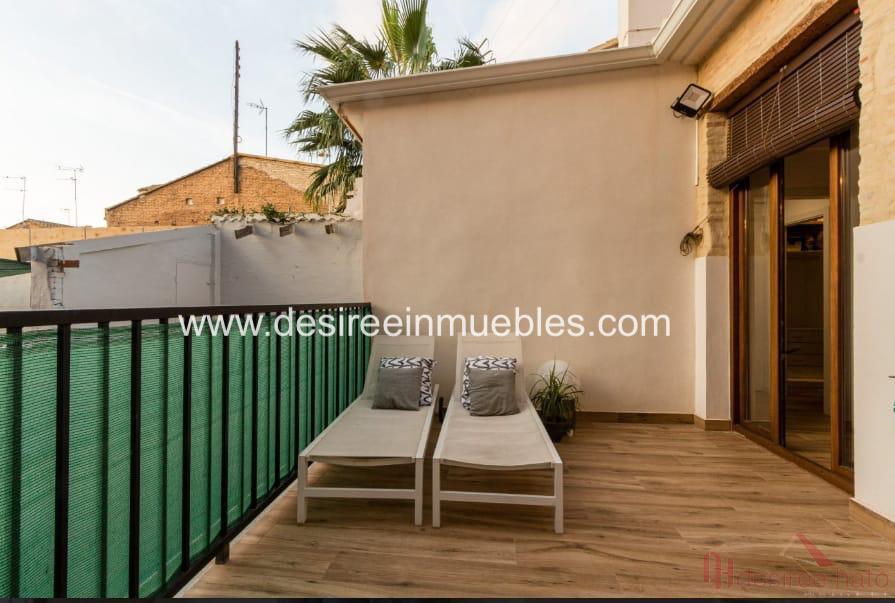 For sale of house in Valencia