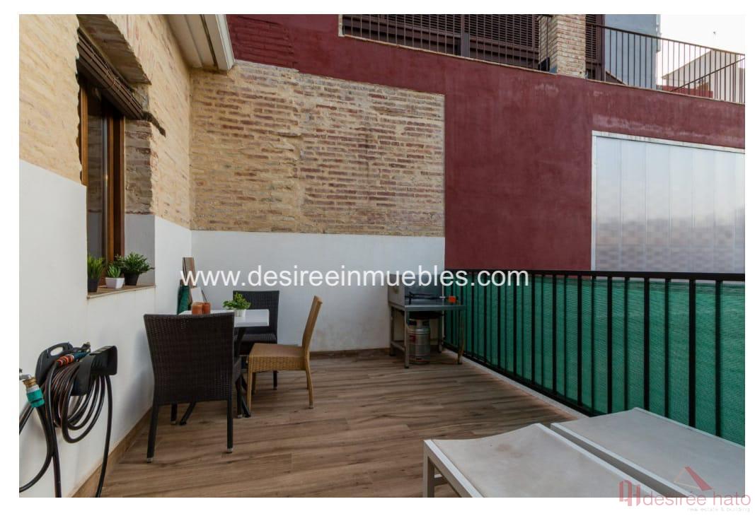 For sale of house in Valencia